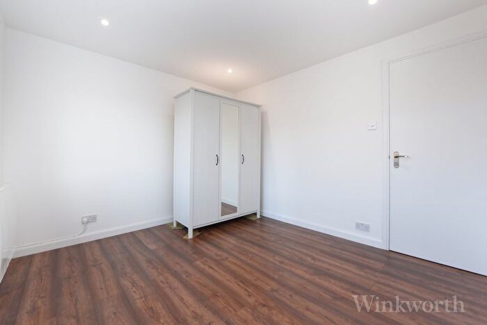 2 Bedroom Flat To Rent In New Cross Road, London, SE14