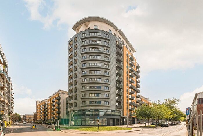 2 Bedroom Flat To Rent In Tarves Way, Greenwich, SE10