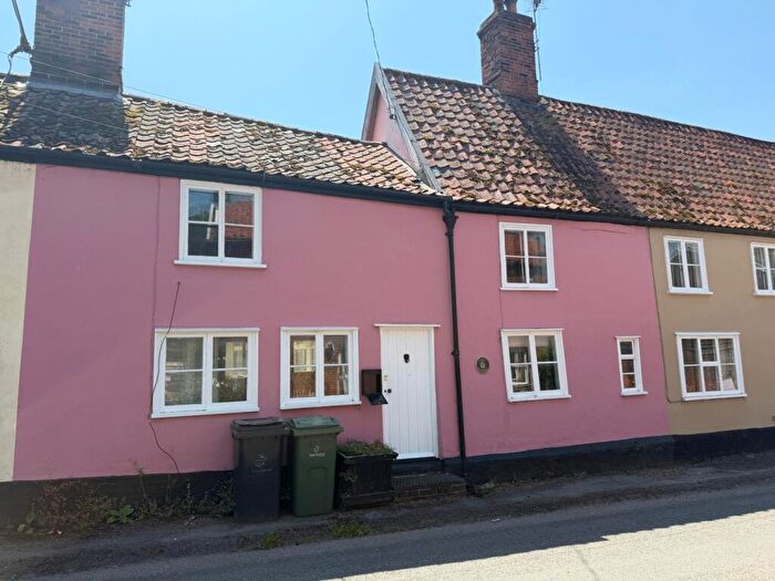 2 Bedroom Cottage For Sale In Tyle Cottage, West Church Street, Kenninghall, Norwich, Norfolk, NR16