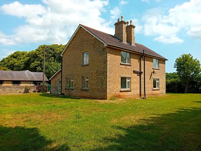 4 Bedroom Detached House To Rent In Long Lane, Braucewell, NG34