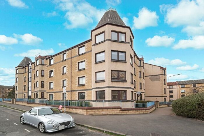 2 Bedroom Flat To Rent In West Bryson Road, Edinburgh, EH11