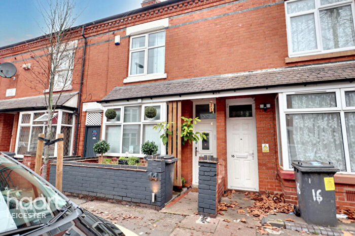 3 Bedroom Terraced House For Sale In Walton Street, Leicester, LE3