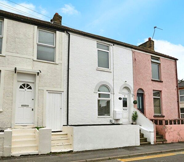 3 Bedroom Terraced House For Sale In Burnt Oak Terrace, Gillingham, Kent, ME7