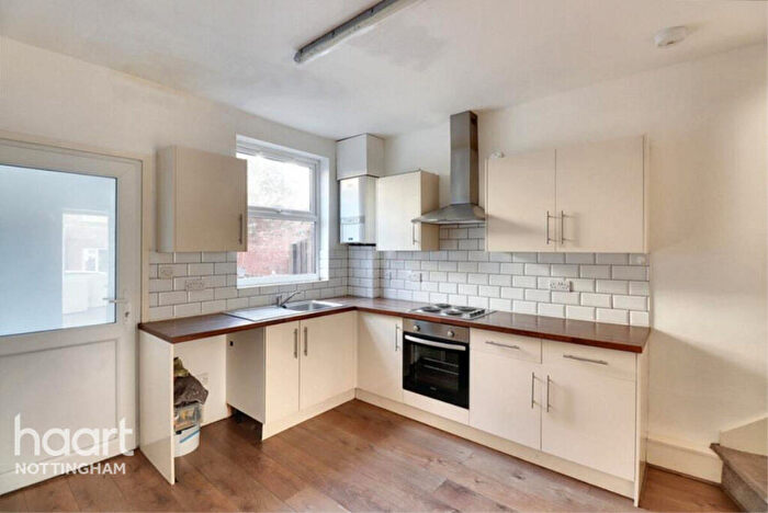 3 Bedroom Terraced House To Rent In Sketchley Street, Nottingham, NG3