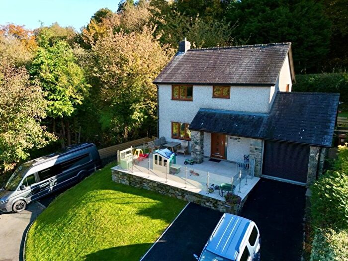 3 Bedroom Detached House For Sale In Nant Y Gader, Dolgellau, LL40