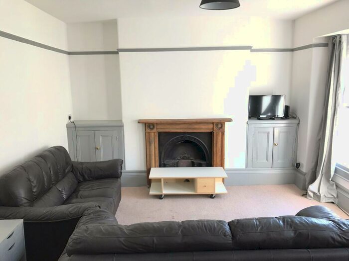 4 Bedroom House To Rent In Nelson Street, North Hill, Plymouth, PL4