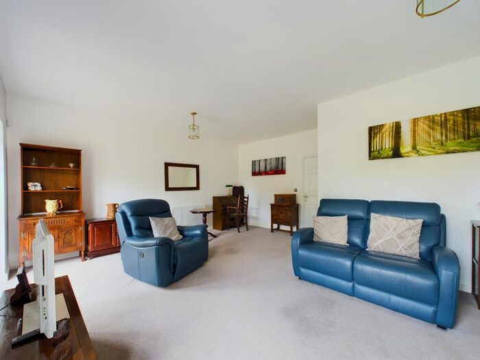 3 Bedroom Terraced Bungalow For Sale In Dale View, Willington, DE65