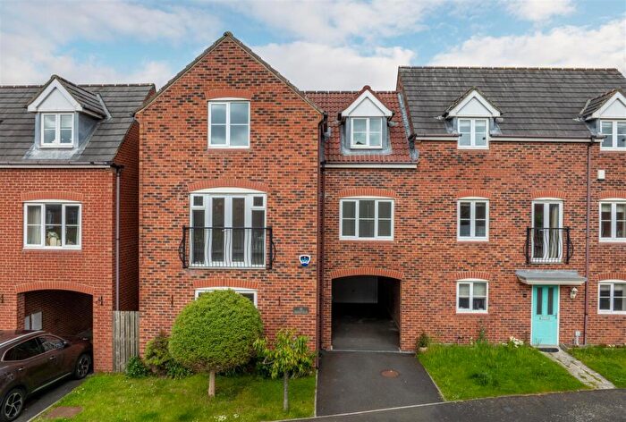 4 Bedroom Town House For Sale In Edgefield, Northumberland Park, NE27