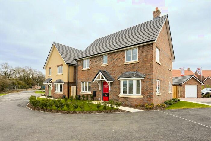 4 Bedroom Detached House For Sale In Buckenham Road, Attleborough, NR17