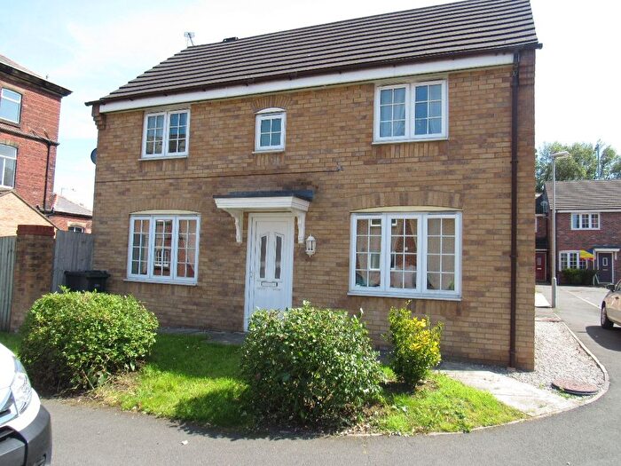 3 Bedroom Semi-Detached House To Rent In Royal Drive, Fulwood, Preston, PR2