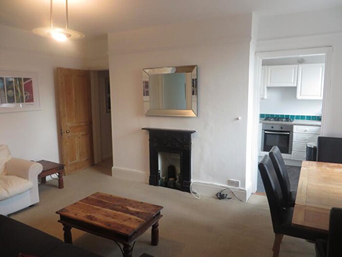 2 Bedroom Flat To Rent In Beacon House, Hemstal Road, London, NW6