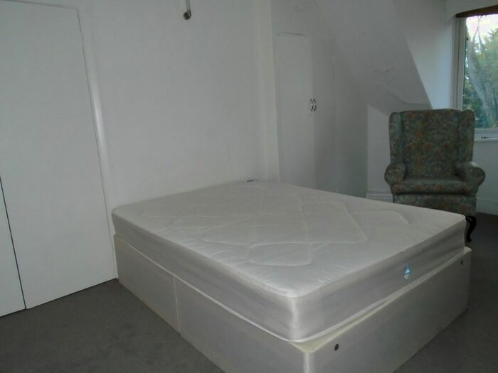 Studio To Rent In Finchley Road, Golders Green, NW11