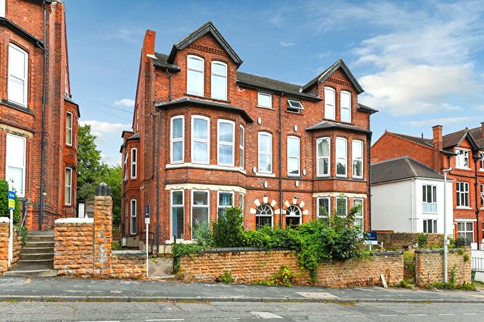 4 Bedroom Flat To Rent In Foxhall Road, Nottingham, NG7