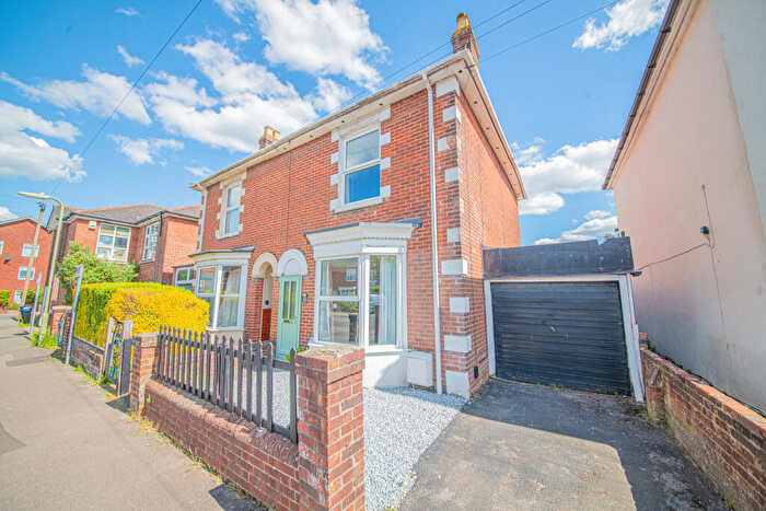 3 Bedroom Semi Detached House For Sale In Market Street, Eastleigh, SO50