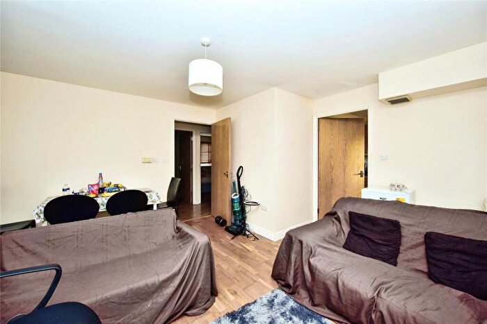 2 Bedroom Flat For Sale In St. Peters Street, Maidstone, Kent, ME16