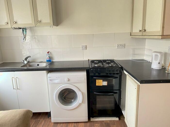 1 Bedroom Apartment To Rent In Howard Street, Cowley, Oxford, OX4