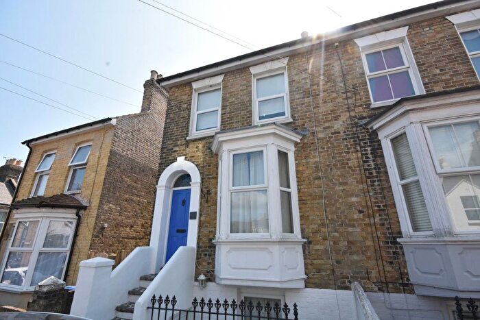 3 Bedroom Property To Rent In Mays Road, Ramsgate, CT11