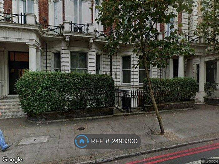 3 Bedroom Flat To Rent In Cromwell Road, London, SW5