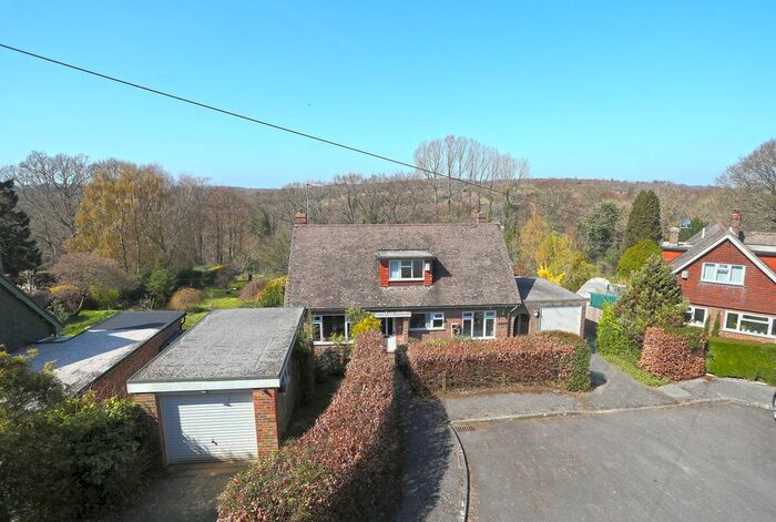 3 Bedroom Detached House For Sale In Ashdown View, Nutley, TN22