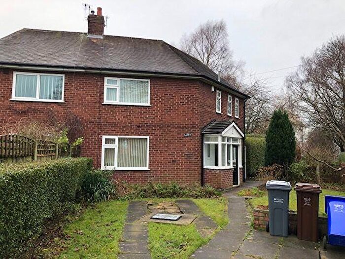 3 Bedroom End Of Terrace House To Rent In Cornishway, Manchester, M22