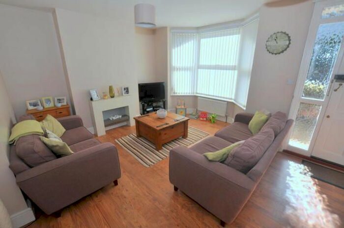 2 Bedroom Property To Rent In Tovil Road, Maidstone, ME15