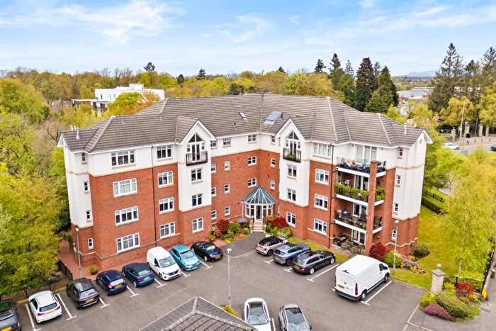 3 Bedroom Flat For Sale In The Hollows, Ayr Road, G46