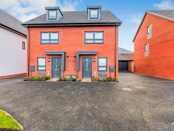 3 Bedroom Semi-Detached House To Rent In White Lias Way, Upper Lighthorne, Leamington Spa, CV33