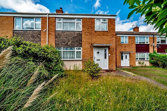 3 Bedroom Semi-Detached House For Sale In Romsley Close, High Heath, Pelsall, Walsall, WS4