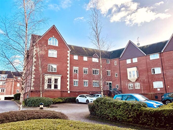 3 Bedroom Apartment For Sale In Peel Close, Verwood, Dorset, BH31