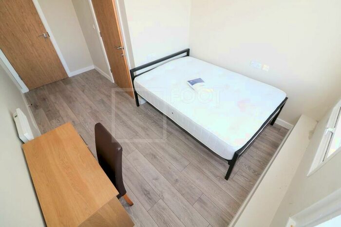 1 Bedroom Flat To Rent In Colonnade House, Sunbridge Road, BD1