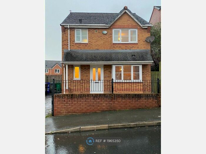 3 Bedroom Detached House To Rent In Olanyian Drive, Manchester, M8