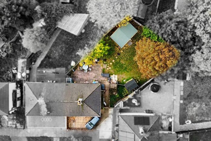 3 Bedroom Semi-Detached House For Sale In Glenhills Boulevard, Leicester, LE2