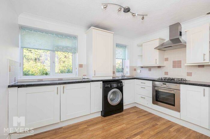 2 Bedroom Apartment To Rent In Gardens View, Bournemouth, BH1