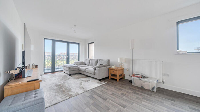 2 Bedroom Flat For Sale In Evolution Court, Cambridge, CB3