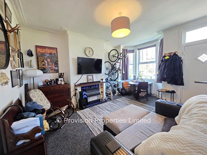 2 Bedroom Terraced House To Rent In Trelawn Street, Headingley, Leeds, LS6