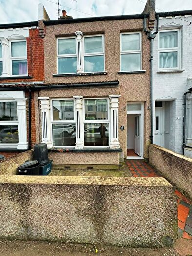 3 Bedroom Terraced House For Sale In Manilla Road, Southend-On-Sea, SS1