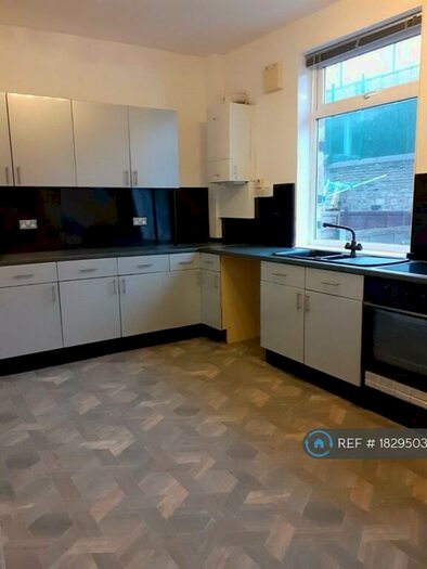 3 Bedroom Terraced House To Rent In Handel Terrace, Huddersfield, HD5