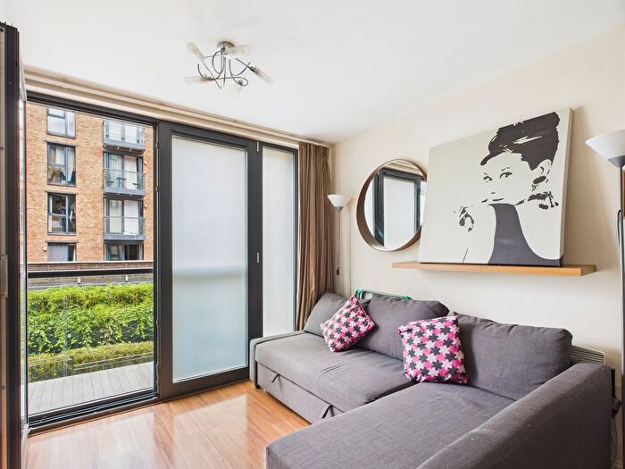 1 Bedroom Flat To Rent In St Johns Walk, City Centre, Birmingham, B5