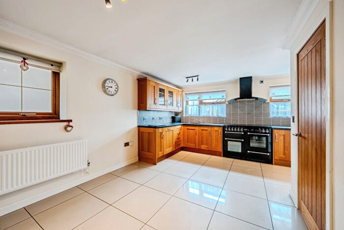 4 Bedroom Detached House For Sale In Paget Street, Ynysybwl, Pontypridd, CF37