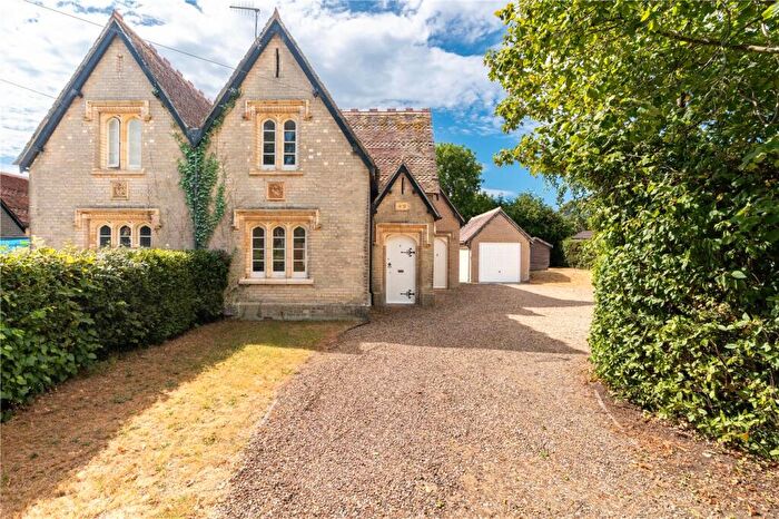 3 Bedroom Semi-Detached House For Sale In Oakley Lane, Wimborne, Dorset, BH21