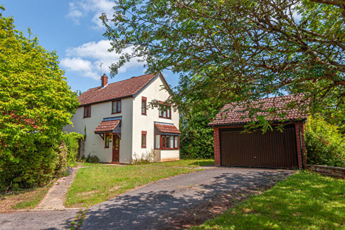 4 Bedroom Detached House For Sale In Thomas Walls Close, Grundisburgh, IP13