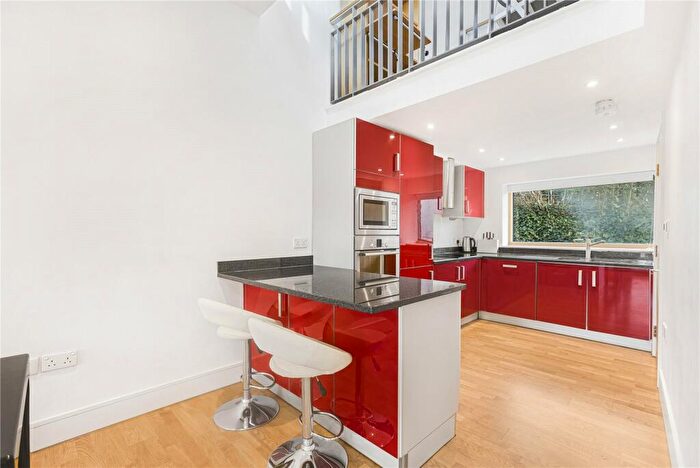2 Bedroom Apartment To Rent In Contemporary -Bedroom, -Bathroom Apartment In Central Oxford, OX1
