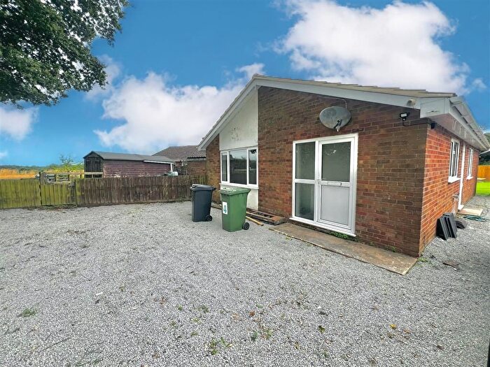 3 Bedroom Bungalow To Rent In Hale Road, Bradenham, Thetford, IP25