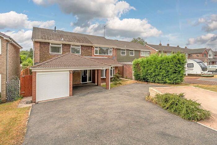 4 Bedroom Detached House For Sale In High Park Crescent, Sedgley, DY3