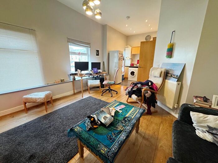 1 Bedroom Flat To Rent In Jupiter House, Planet Street, Adamsdown, CF24