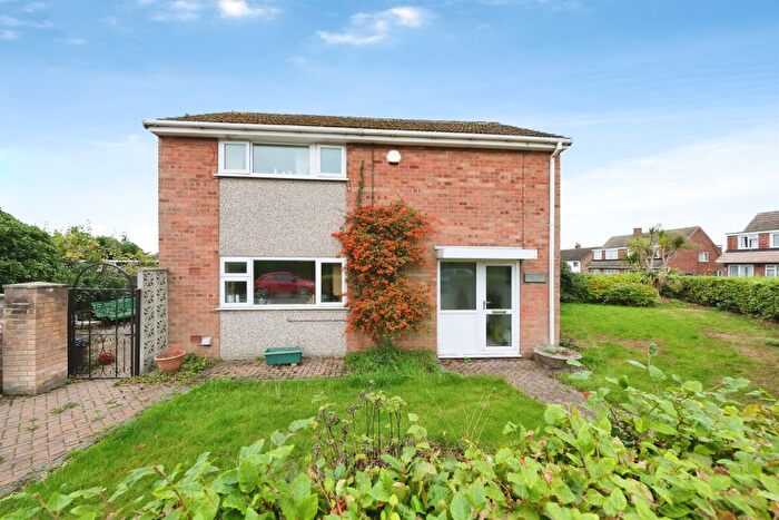 3 Bedroom Detached House For Sale In Oakley Avenue, Chesterfield, S40
