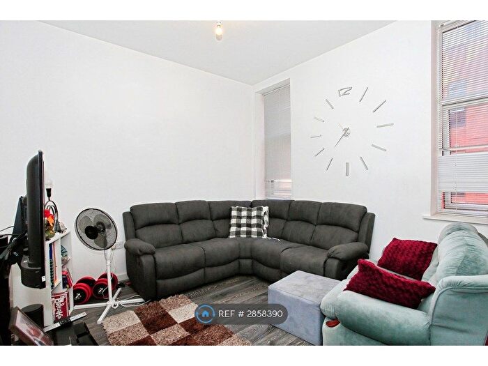 2 Bedroom Flat To Rent In Vicarage Farm Road, Peterborough, PE1