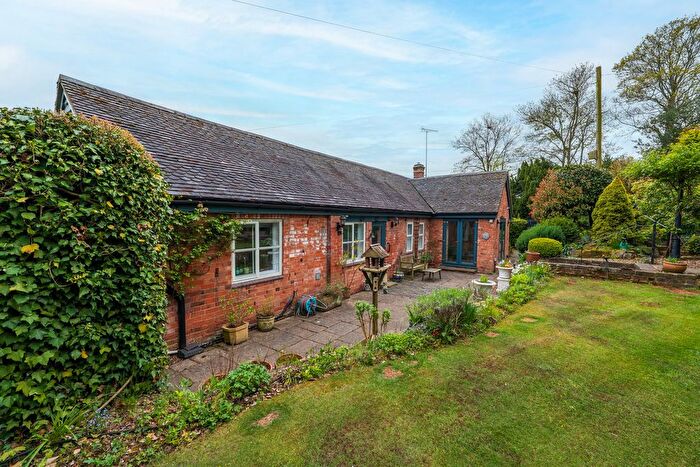 3 Bedroom Barn Conversion For Sale In Efflinch Lane, Barton Under Needwood, DE13