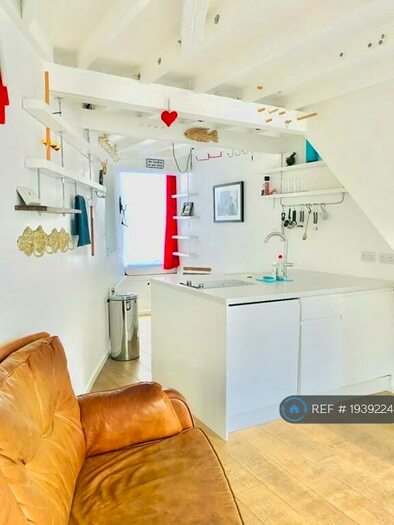 1 Bedroom Terraced House To Rent In Terminus Place, Brighton, BN1