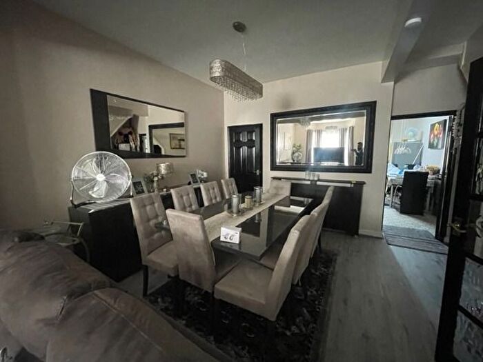 3 Bedroom Terraced House To Rent In Central Park Road, London, E6